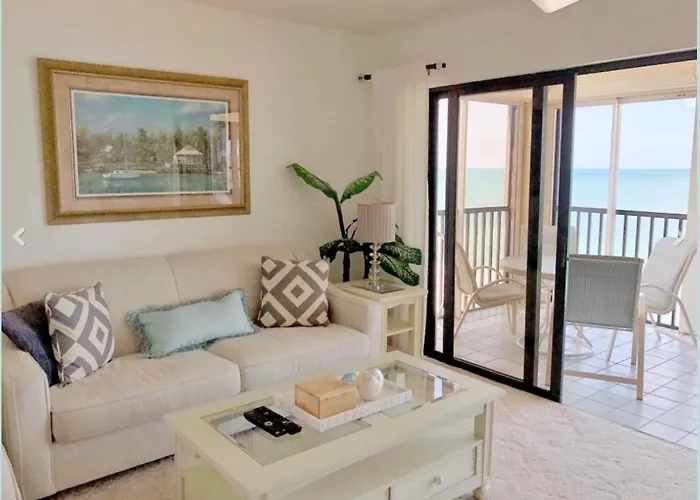 Beautiful Front Gulf Apartment *