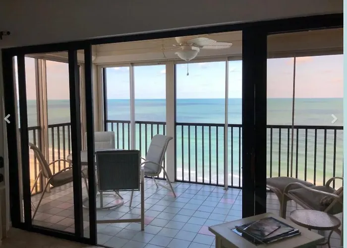Beautiful Front Gulf Apartment *